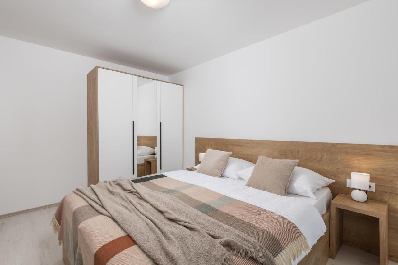 Holiday Homes Ostro 克拉列维察 外观 照片